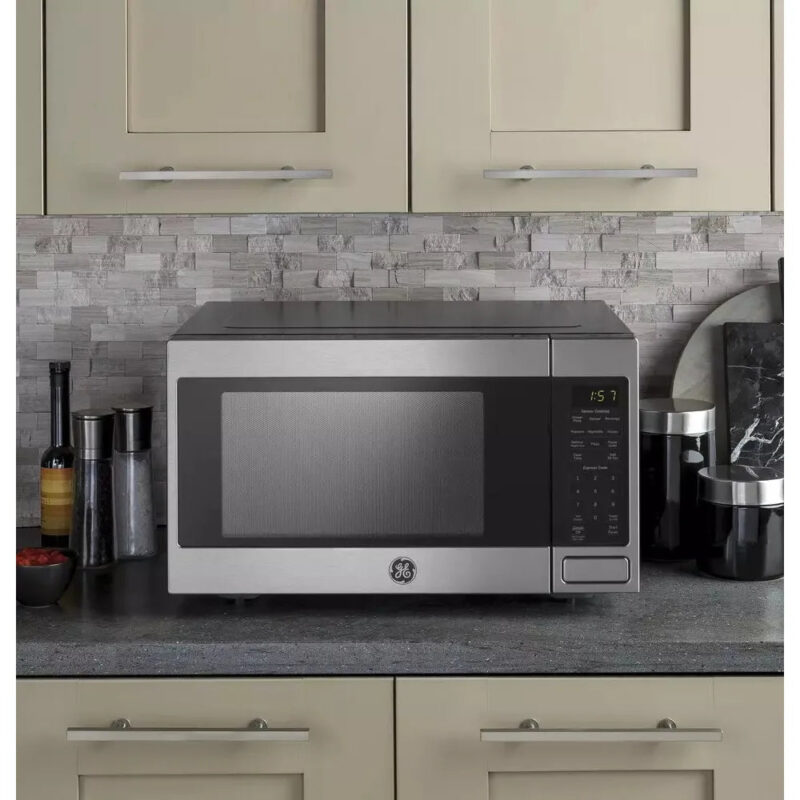 GE 1.6 CuFt Countertop Microwave w/1150 Cooking Watts - Image 3